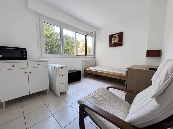 Appartement 1 pièce 13 m²