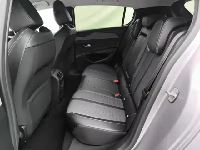 Peugeot 308 phev 180 e-eat8 allure pack — photo 23