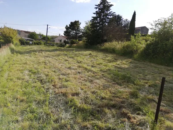 Vends terrain - 805m²
