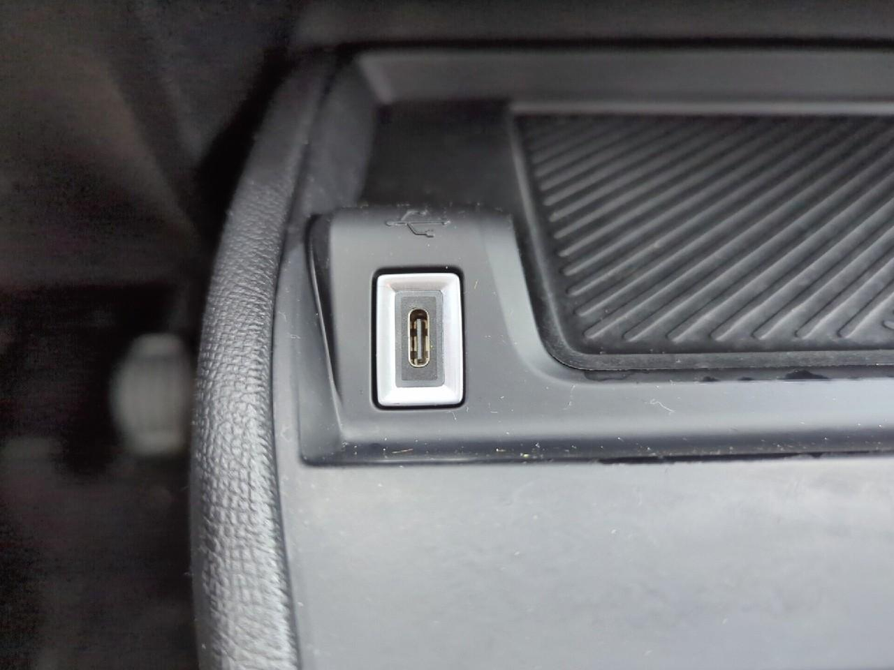 Citroën C4 puretech 100 s&s bvm6 feel — photo 24