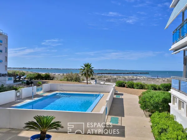 Appartement en 1ere ligne, vue sur mer, plage et piscine
