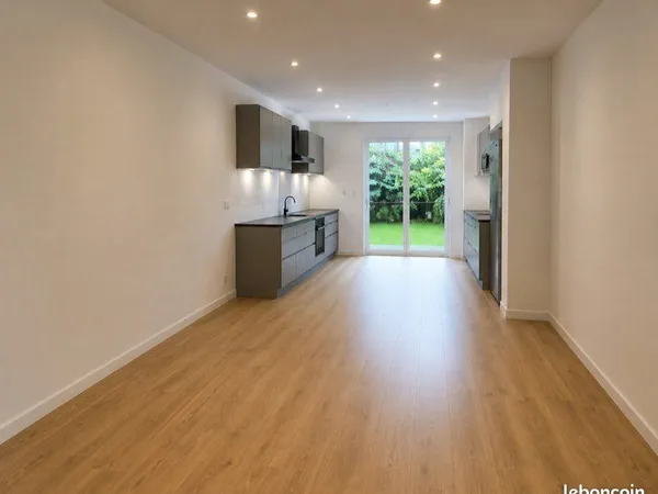 Maison 130 m² avec jardin, 3 chambres et place de parking sécurisée - Bordeaux Caudéran