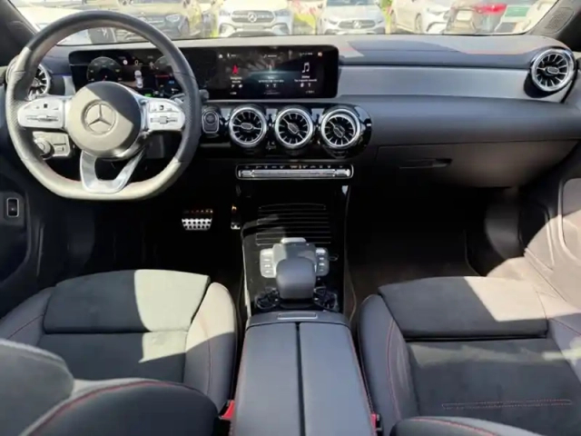 Mercedes Cla 250 e coupé amg line — photo 12