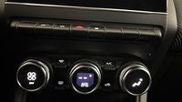 Renault Captur 1.3 TCe mild hybrid 140ch RS Line — photo 27
