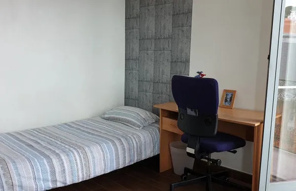 850 €  N° 4 - Gde chambre simple, centre-ville,