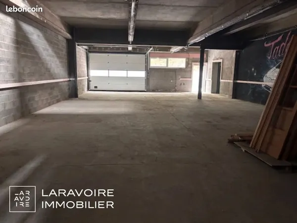 Local 486 m² SAINT ETIENNE