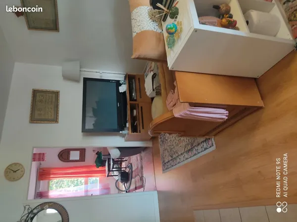 Vente appartement dans le centre ville pré du la ligne 12 école commerces mairie et parc de sltagneg