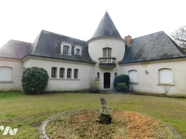 Maison 8 pièces 410 m²