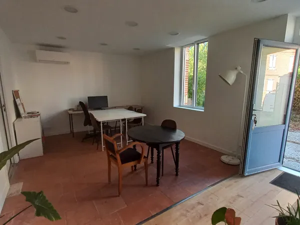 Local professionnel 50 m²