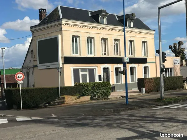 Local, commercial, restaurant 340 m²