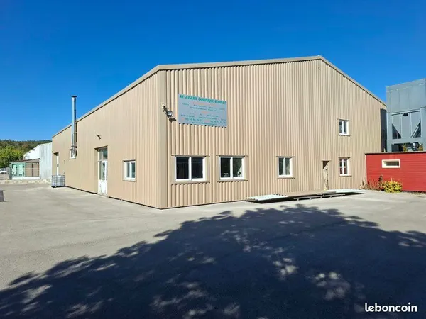 Location bâtiment commercial