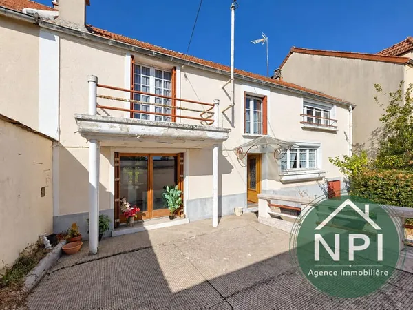 Maison de 122m² en centre ville / 738m² de terrain