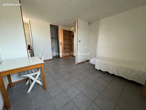 Studio 1 pièce 20 m²