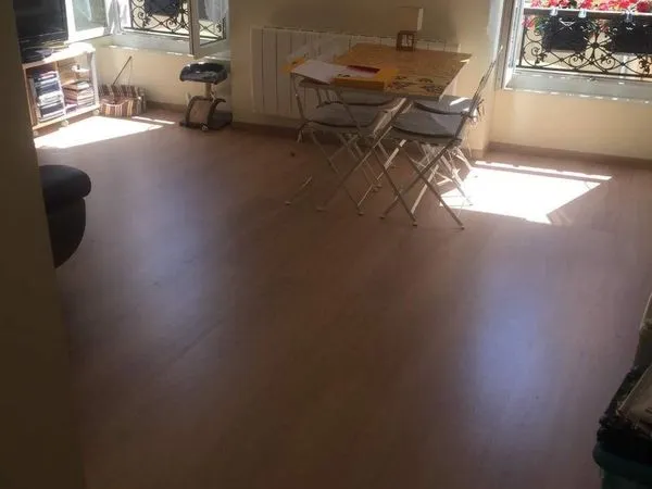 Vente Grand T1 41m2 immeuble rénové Sisteron