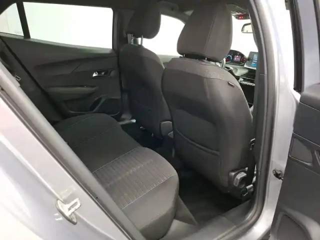 Peugeot 2008 puretech 100 s&amp;s bvm6 — photo 29