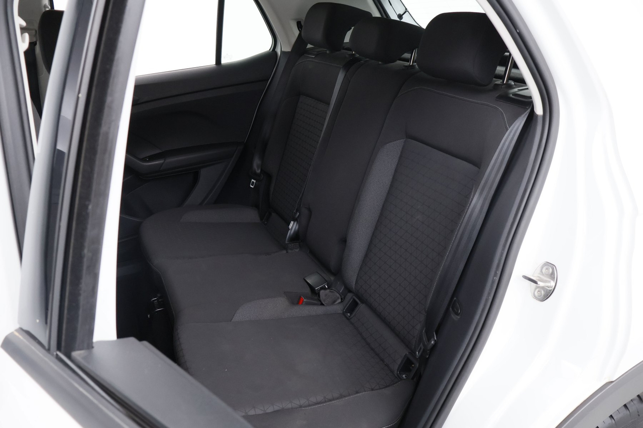 Volkswagen T-Cross — photo 31