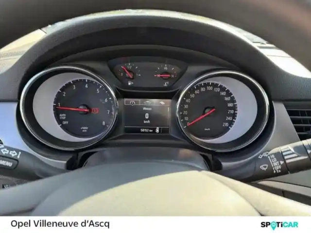 Opel Astra 1.2 turbo  110ch — photo 10