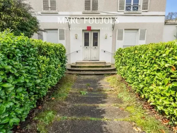 Immeuble 10 pièces 272 m²