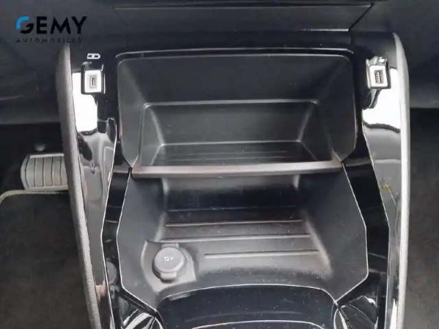 Peugeot 2008 puretech 130 s&amp;s eat8 — photo 20