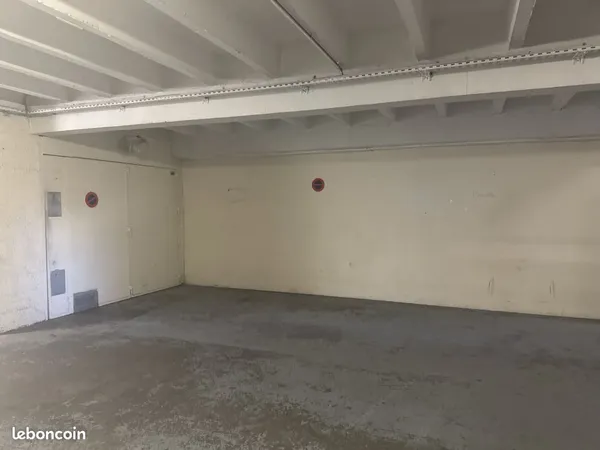 Parking/box Grenoble