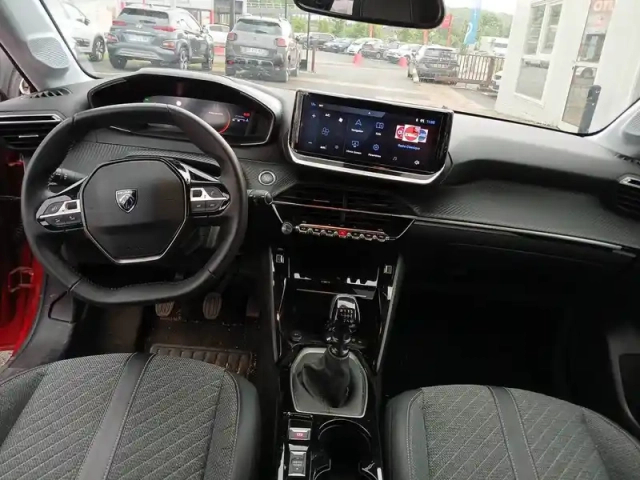 Peugeot 208 puretech 100 s&amp;s bvm6 — photo 11