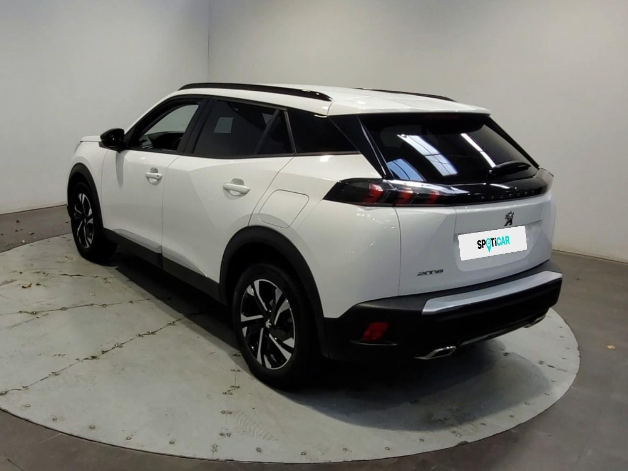 Peugeot 2008 puretech 130 s&s eat8 allure — photo 3