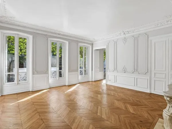 Bureaux 184 m²