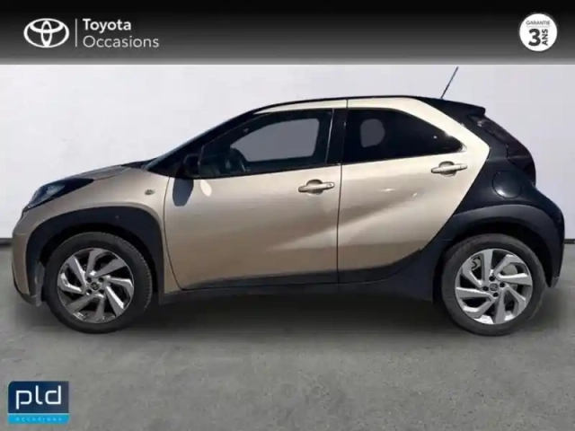 Toyota Aygo X 1.0 vvt-i 72ch design my23 — photo 8