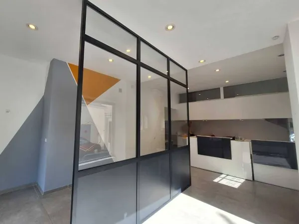 Local commercial 108 m²