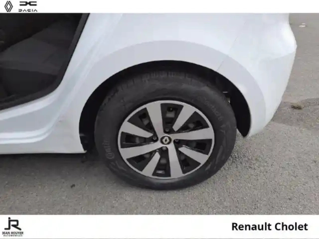 Renault Clio 1.5 blue dci 100ch evolution — photo 8