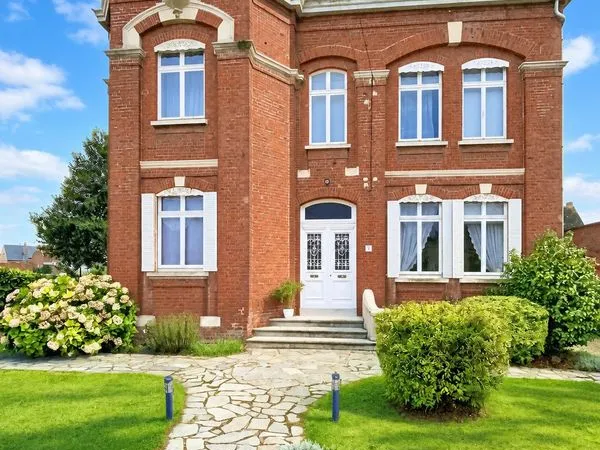 Maison 8 pièces 188 m²