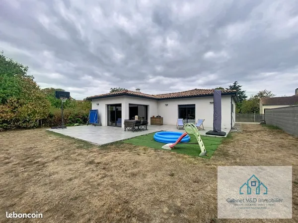 A VENDRE - Belle Maison individuelle T4 récente de plain-pied proche commerces et écoles à Villeneuv