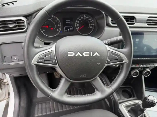 Dacia Duster 1.5 blue dci 115ch  journey + 4x2 — photo 45