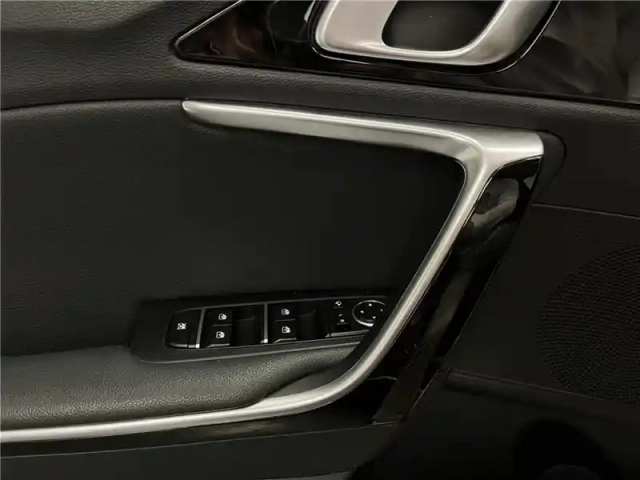 Kia Xceed 1.0l t-gdi 120 ch isg bvm6 — photo 22