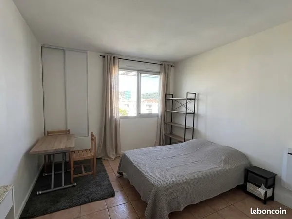 Studio meublé rénové