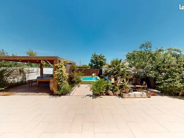 Maison 5 pièces 145 m²