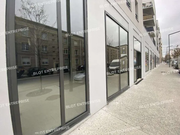 A vendre local commercial 228m² Lorient Gare