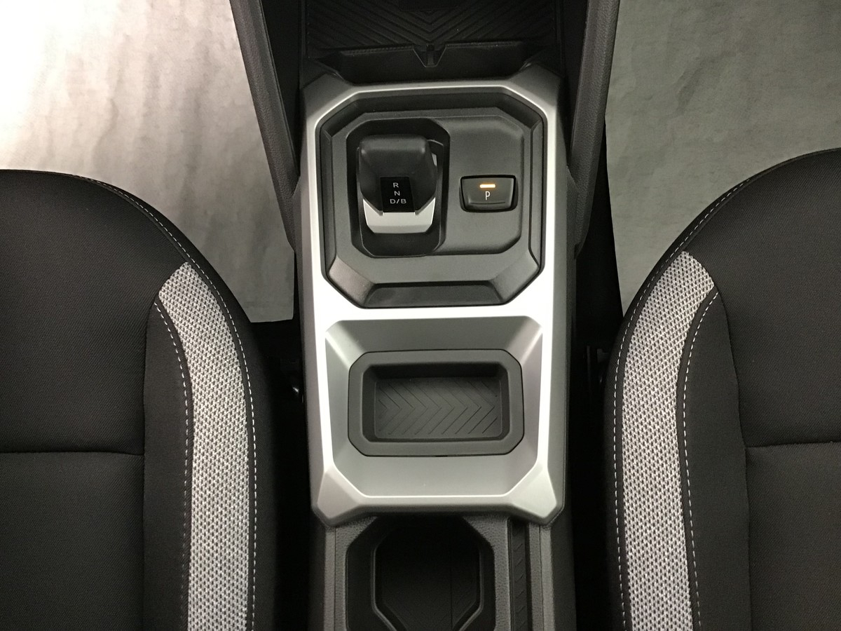 Dacia Duster — photo 23