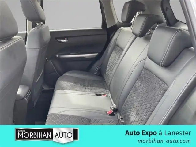 Suzuki Vitara 1.4 boosterjet hybrid — photo 14