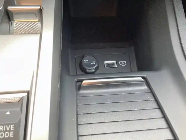 Peugeot 308 hybrid 145 e-dcs6 — photo 21