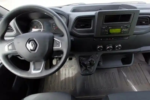 Renault Master fgn trac f3500 l3h3 blue dci 135 — photo 9