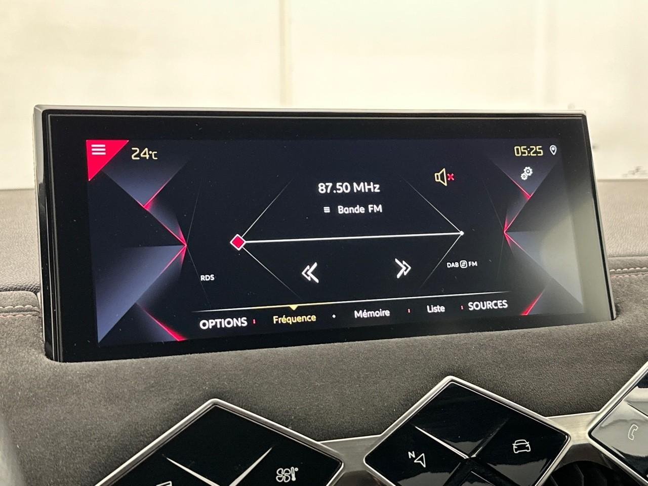 Ds Ds 3 crossback puretech 130 eat8 performance line+ — photo 23
