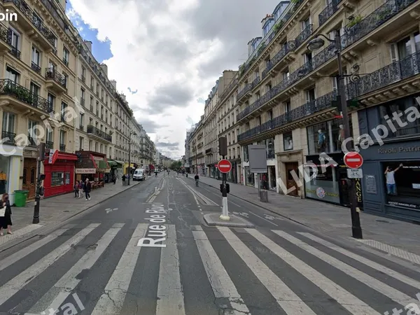 Local commercial 182.8 m² à louer — Paris