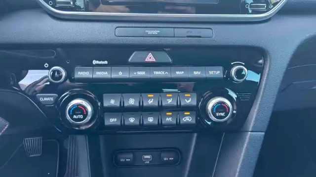 Kia Sportage 1.6 crdi 115 isg 4x2 bvm6 — photo 9