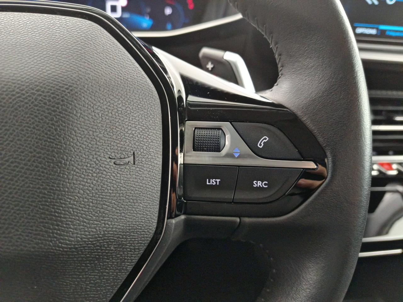 Peugeot 2008 puretech 130 s&s eat8 allure pack — photo 16