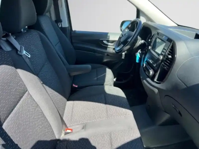 Mercedes Vito 119 cdi 4x4 mixto long - 6 pla — photo 5
