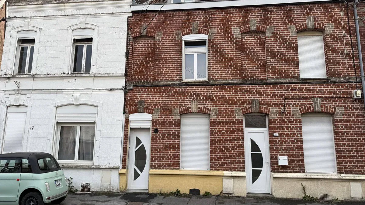 Photo 1