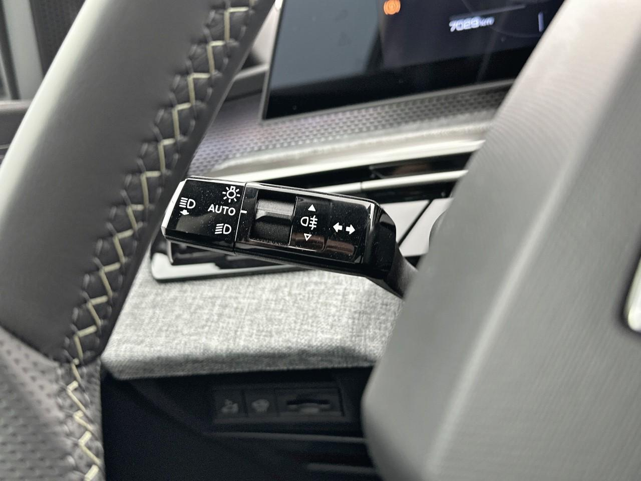 Peugeot 5008 hybrid 145 e-dcs6 gt — photo 21