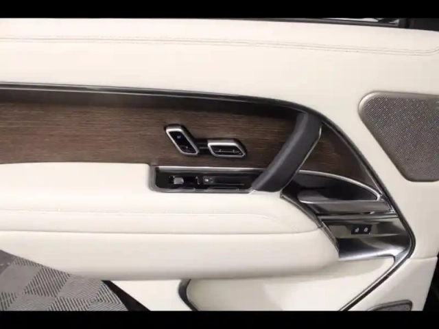 Land Rover Range Rover 3.0 p550e 550ch phev autobiography swb — photo 12