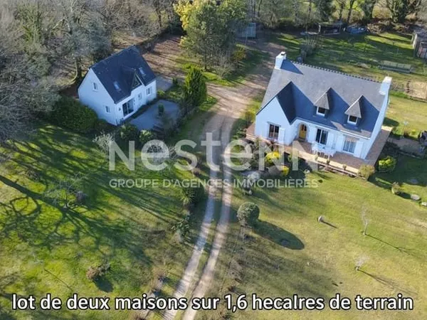 Propriété familiale avec gîte et grand terrain à Plaudren